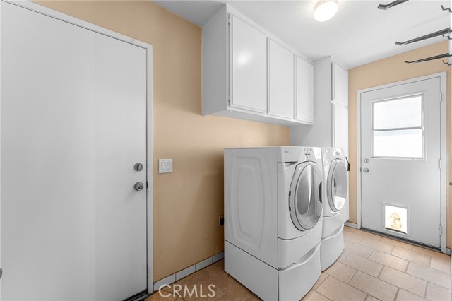10162 Basalt Lane, Mentone CA: https://media.crmls.org/medias/c59a3764-b2b5-4342-8aad-f2fe12375039.jpg