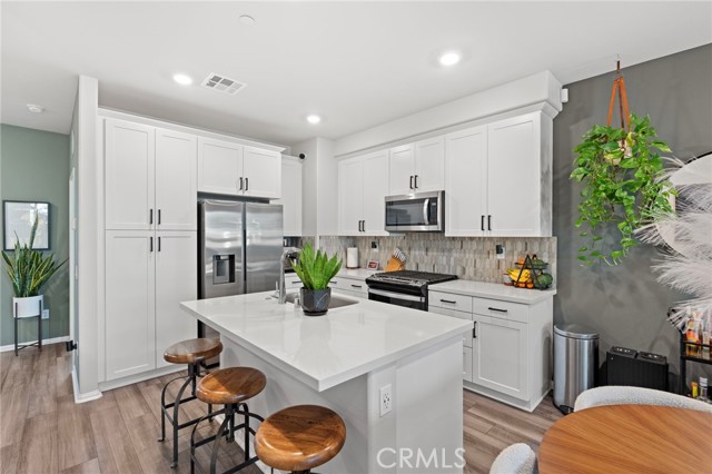 Detail Gallery Image 14 of 36 For 1752 Cayton Loop, West Covina,  CA 91790 - 3 Beds | 3 Baths