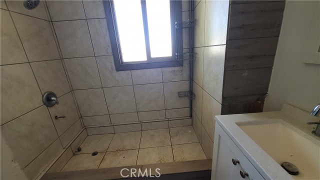 32676 Foothill Road, Lucerne Valley CA: https://media.crmls.org/medias/c59b8087-fabe-4321-8cf3-2f1539ecaba3.jpg