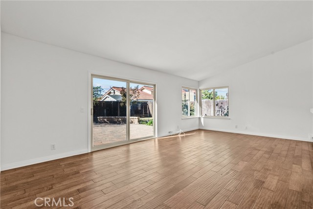 Detail Gallery Image 12 of 48 For 4847 Talmadge, Moorpark,  CA 93021 - 3 Beds | 2 Baths