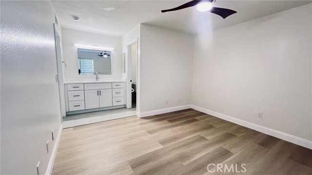 Detail Gallery Image 8 of 16 For 26200 Redlands, Redlands,  CA 92373 - 2 Beds | 2 Baths