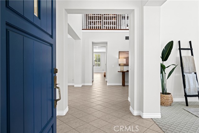 Detail Gallery Image 10 of 65 For 26865 Grey Pl, Stevenson Ranch,  CA 91381 - 5 Beds | 5 Baths