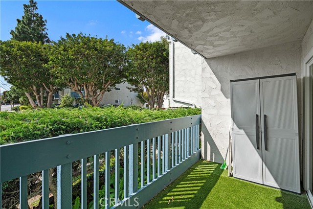 615 Prospect Avenue, Redondo Beach, California 90277, 2 Bedrooms Bedrooms, ,2 BathroomsBathrooms,Residential,Sold,Prospect,OC23164592