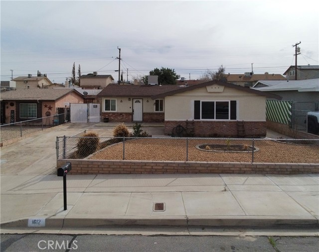 Detail Gallery Image 1 of 1 For 1612 De Anza St, Barstow,  CA 92311 - 3 Beds | 2 Baths