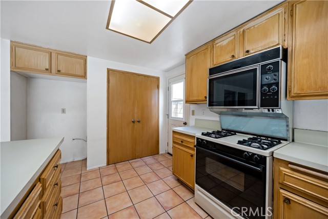 Detail Gallery Image 13 of 43 For 12004 Hart St, Cerritos,  CA 90703 - 5 Beds | 2 Baths