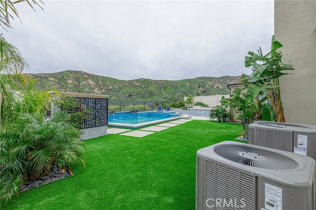 Detail Gallery Image 43 of 67 For 25035 Hidden Willow, Canyon Country,  CA 91387 - 5 Beds | 4 Baths