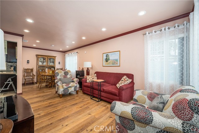 13622 Benfield Avenue, Norwalk CA: https://media.crmls.org/medias/c59fecdd-2570-4e40-a32c-275ac104a7bb.jpg