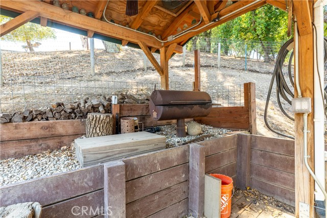 9555 Santa Cruz Road, Atascadero CA: https://media.crmls.org/medias/c5a05134-991c-4275-84d0-dd72ac0274e6.jpg