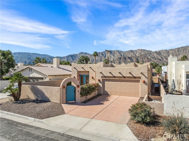 Detail Gallery Image 2 of 38 For 51425 Calle Hueneme, La Quinta,  CA 92253 - 3 Beds | 2 Baths