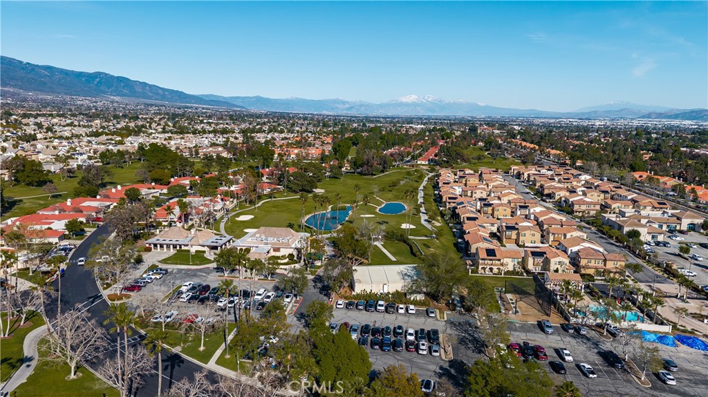 https://media.crmls.org/medias/c5a25d85-d675-4b08-95af-18d6b2423d39.jpg?preset=X-Large