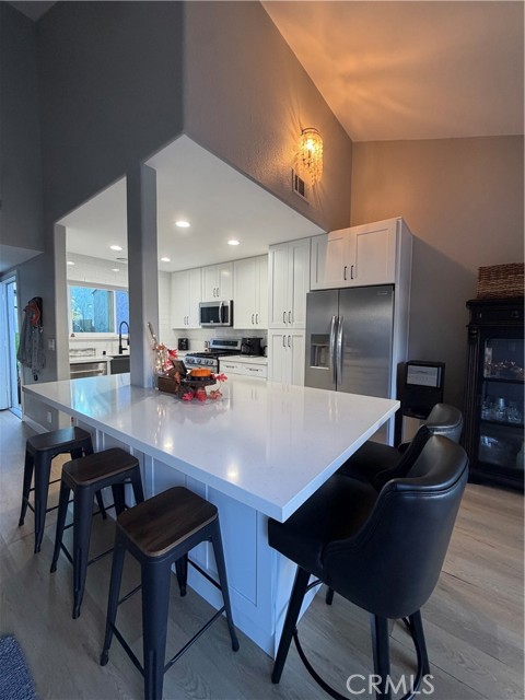 466 Broderick Way photo 6