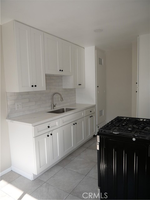 Detail Gallery Image 2 of 16 For 513 E Walnut, Apt. C St #C,  Santa Ana,  CA 92701 - 1 Beds | 1 Baths