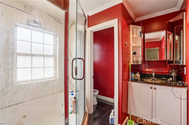 Detail Gallery Image 9 of 20 For 6355 Peach Ave, Van Nuys,  CA 91411 - 3 Beds | 1 Baths