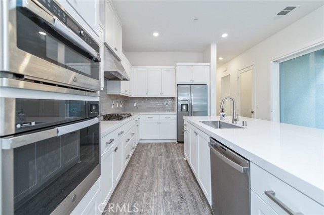 Detail Gallery Image 11 of 43 For 107 Zawn, Irvine,  CA 92618 - 3 Beds | 2/2 Baths