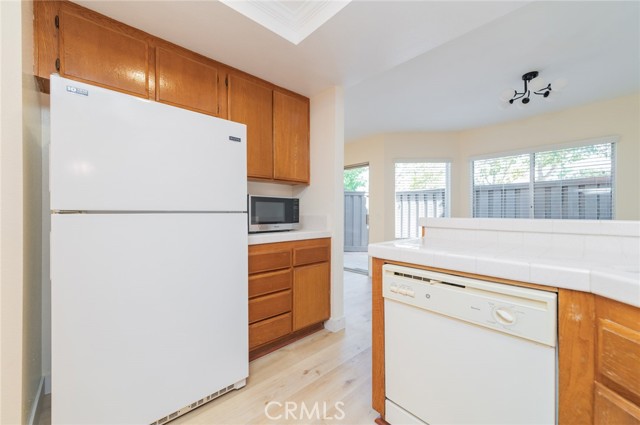 292 Lemon Grove, Irvine CA: https://media.crmls.org/medias/c5a3dd68-2eeb-4932-89f9-a2231ba0823d.jpg