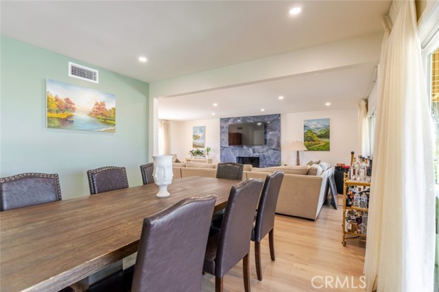 Detail Gallery Image 16 of 51 For 19707 Green Mountain Dr, Newhall,  CA 91321 - 4 Beds | 3 Baths