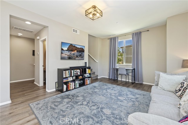 384 Ruby Red Lane, Upland CA: https://media.crmls.org/medias/c5a52929-5fa0-457a-a8c4-01c881d511b6.jpg
