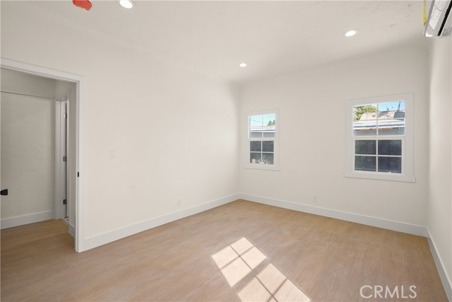 Detail Gallery Image 33 of 56 For 2840 Potomac Ave #1/2,  Los Angeles,  CA 90016 - 2 Beds | 1 Baths