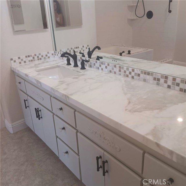 Detail Gallery Image 16 of 25 For 127 Lake Shore Dr, Rancho Mirage,  CA 92270 - 2 Beds | 2/1 Baths