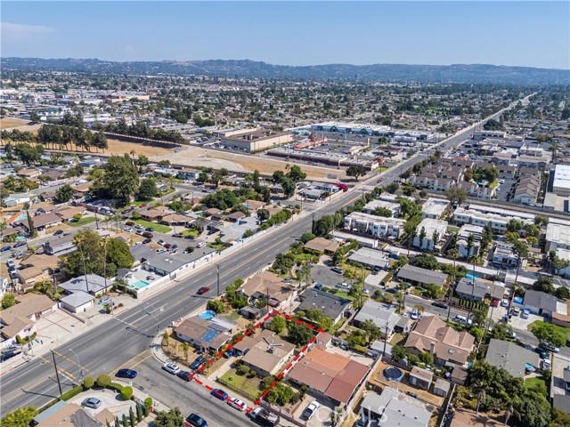 17934 E Newburgh Street, Azusa CA: https://media.crmls.org/medias/c5a60a2c-f915-43e6-aede-08e3fa68c402.jpg