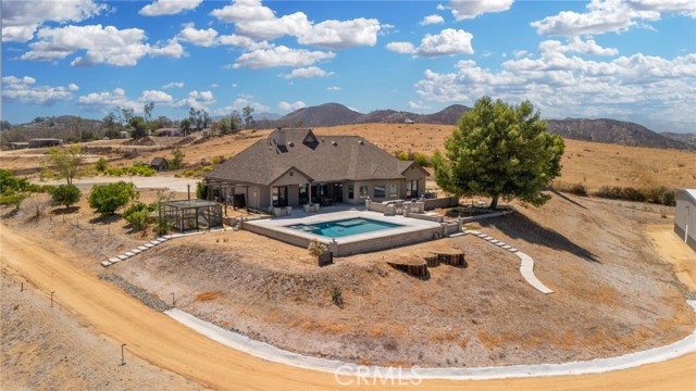 25340 Waldon Road, Menifee CA: https://media.crmls.org/medias/c5a61a0b-da00-4af6-a156-a0e88c25020d.jpg