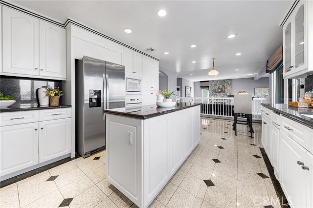 Detail Gallery Image 17 of 57 For 15331 Lillian Pl, Hacienda Heights,  CA 91745 - 5 Beds | 5 Baths