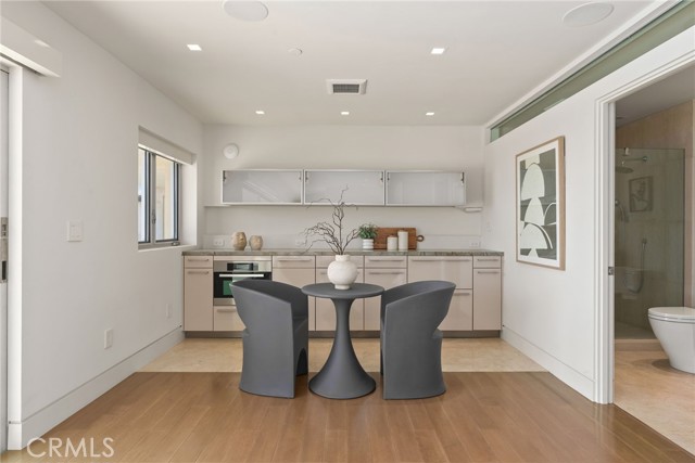 900 Gainsborough Drive, Laguna Beach CA: https://media.crmls.org/medias/c5a63c7a-d9cc-4223-af80-77c661fc8d45.jpg