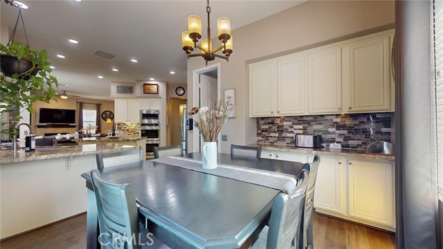 Detail Gallery Image 17 of 75 For 28097 Promontory Ln, Valencia,  CA 91354 - 4 Beds | 3 Baths