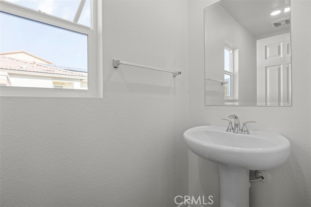 Detail Gallery Image 7 of 20 For 25633 Cetera Dr, Homeland,  CA 92548 - 4 Beds | 2/1 Baths