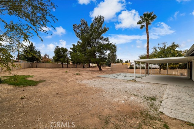 Detail Gallery Image 15 of 18 For 17805 Walnut, Hesperia,  CA 92345 - 3 Beds | 2 Baths