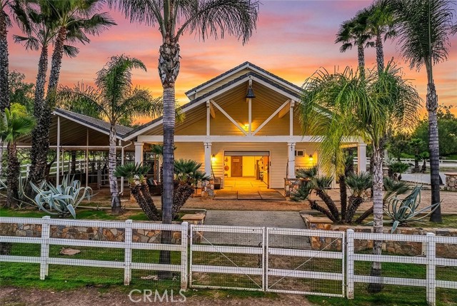 Detail Gallery Image 5 of 63 For 40801 Avenida La Cresta, Murrieta,  CA 92562 - 3 Beds | 3 Baths