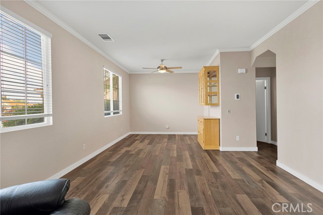 Detail Gallery Image 6 of 47 For 13249 Sundance, Victorville,  CA 92392 - 4 Beds | 2/1 Baths