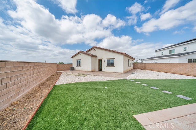 Detail Gallery Image 20 of 39 For 3476 Smith St, Jurupa Valley,  CA 92509 - 4 Beds | 2 Baths