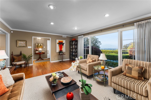 1215 Mira Monte Drive, Redlands CA: https://media.crmls.org/medias/c5aa6032-f277-4745-ab30-a93970b882ab.jpg