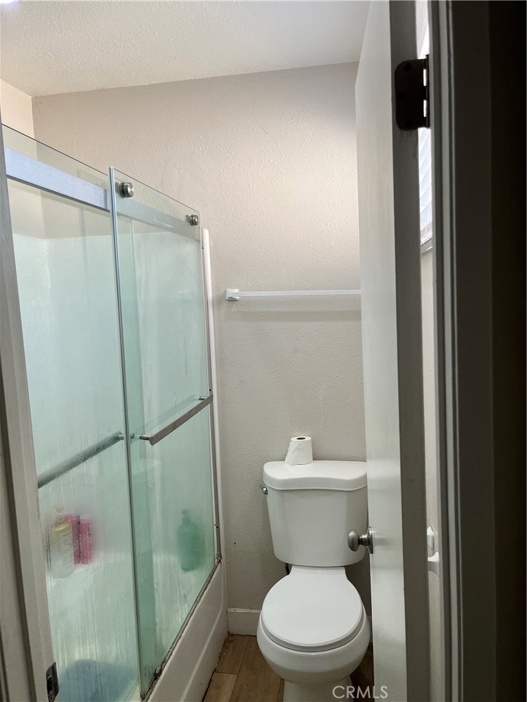 https://media.crmls.org/medias/c5aa79e6-2c2a-4954-bcbc-1a0df14446e3.jpg?preset=X-Large