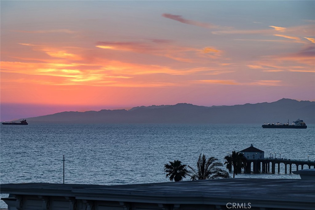 https://media.crmls.org/medias/c5aacb9c-fac1-404d-9591-291b25e7e5b5.jpg?preset=X-Large