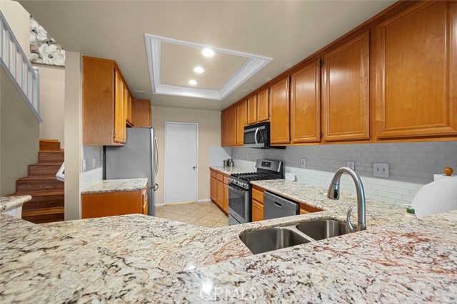 Detail Gallery Image 2 of 17 For 984 N Turner Ave #293,  Ontario,  CA 91764 - 3 Beds | 2/1 Baths