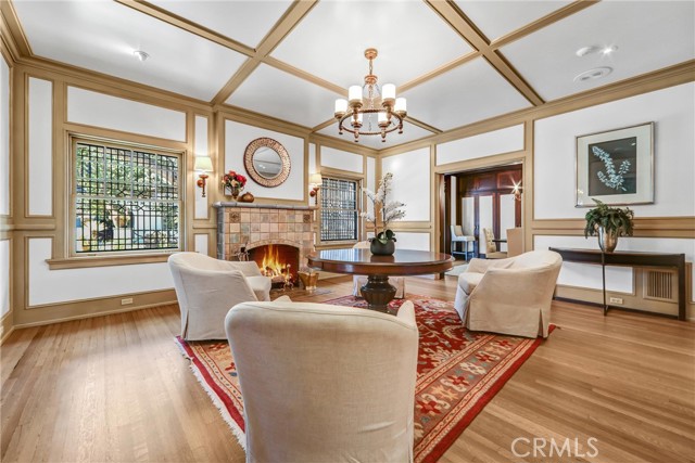 1215 Wentworth, Pasadena CA: https://media.crmls.org/medias/c5ab42ba-4999-4896-ace6-b0079c532c2d.jpg