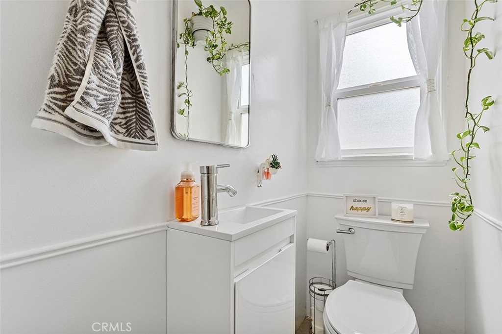 https://media.crmls.org/medias/c5ab734a-cfbc-4781-9a9c-582ab38bdcd0.jpg?preset=X-Large