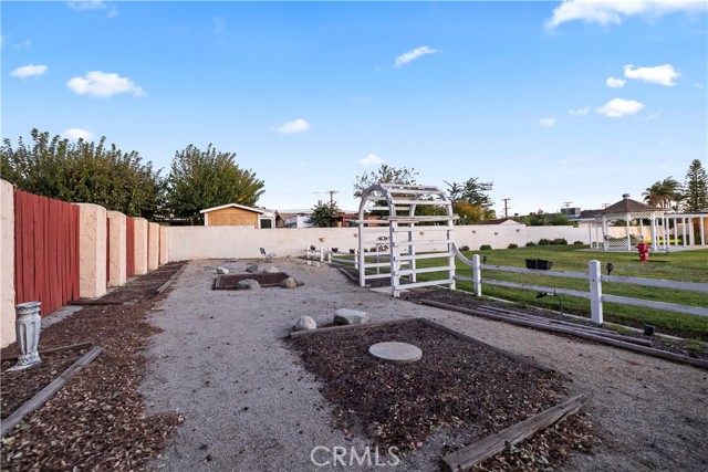 Detail Gallery Image 40 of 43 For 16464 Tullock, Fontana,  CA 92335 - 4 Beds | 2 Baths