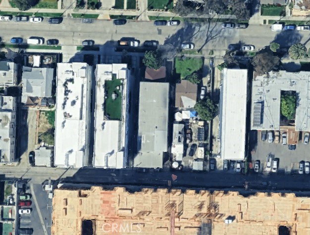 7028 Alabama Avenue, Canoga Park CA: https://media.crmls.org/medias/c5ad566d-d14c-4478-95f3-a7325e051d29.jpg