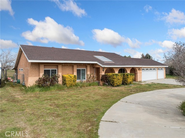 Detail Gallery Image 2 of 41 For 17740 Linden, Hesperia,  CA 92345 - 3 Beds | 2 Baths