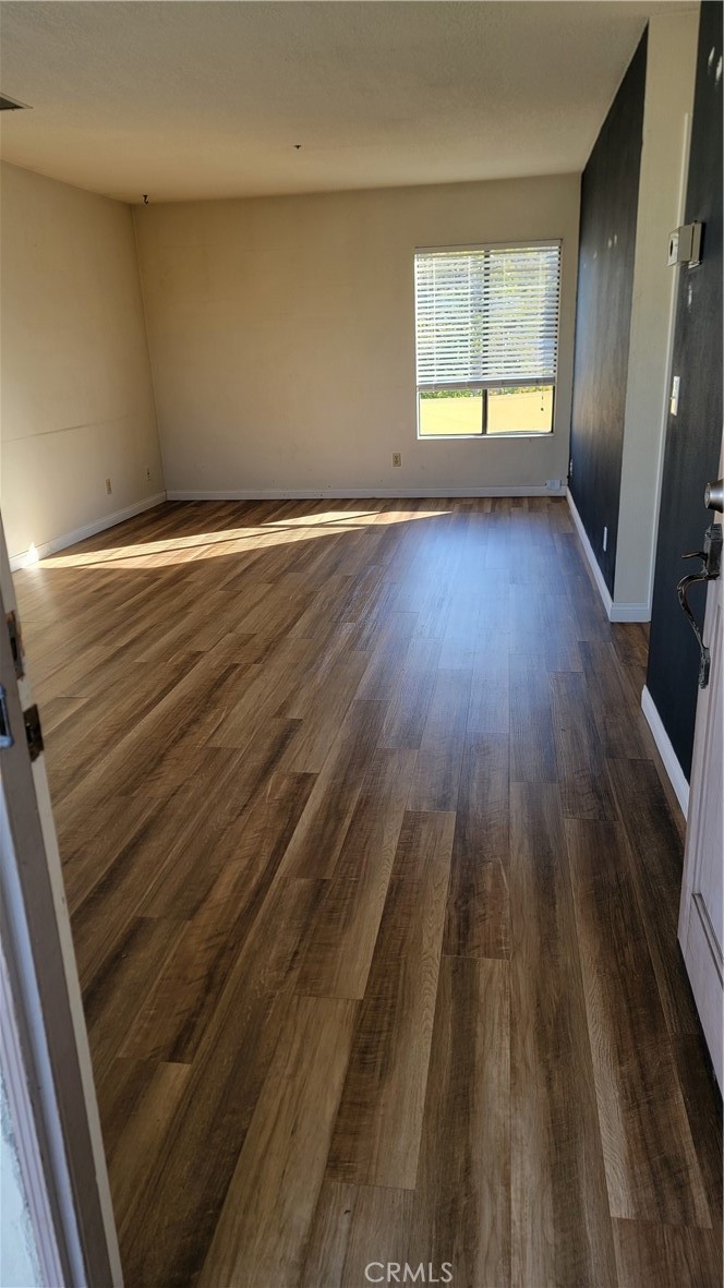 MLS #OC25181750 img 2