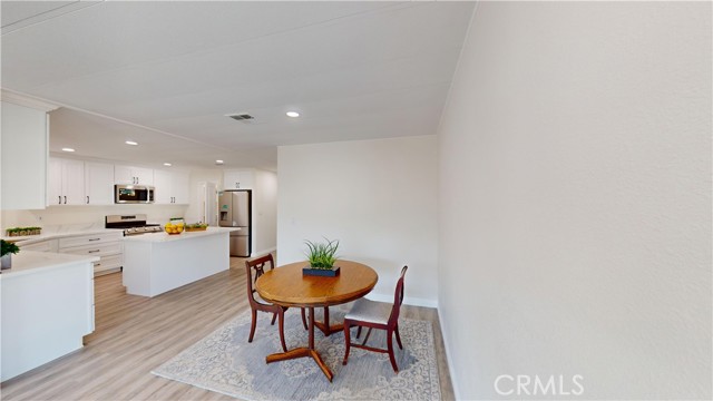Detail Gallery Image 8 of 75 For 18601 Newland St #8,  Huntington Beach,  CA 92646 - 3 Beds | 2 Baths