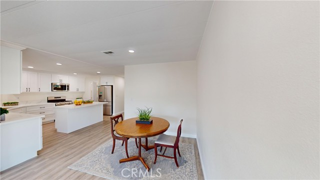 Detail Gallery Image 8 of 75 For 18601 Newland St #8,  Huntington Beach,  CA 92646 - 3 Beds | 2 Baths