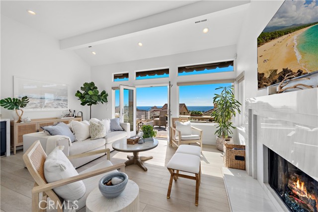 Detail Gallery Image 1 of 50 For 3 New York Ct, Dana Point,  CA 92629 - 3 Beds | 2 Baths