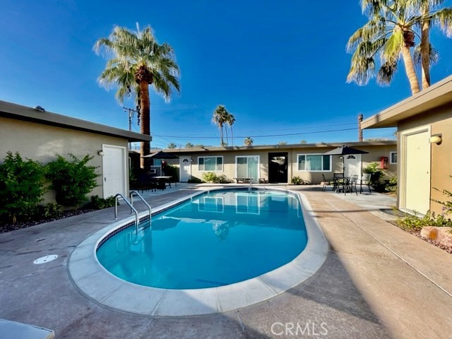 45421 Sunset Lane, Palm Desert CA: https://media.crmls.org/medias/c5ae9e1c-8036-4e1e-8303-1ad8ea26b0fa.jpg