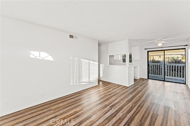 Detail Gallery Image 2 of 18 For 34042 Alcazar #B,  Dana Point,  CA 92629 - 2 Beds | 1 Baths