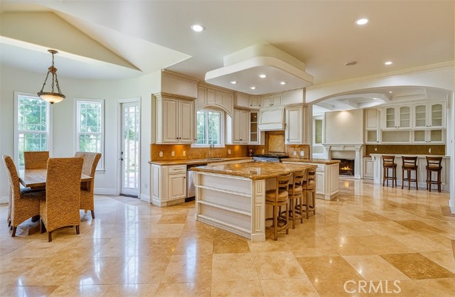 8531 10th, Downey CA: https://media.crmls.org/medias/c5af04d3-8101-4c98-92d2-c5ee2245adec.jpg