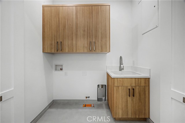 Detail Gallery Image 16 of 29 For 2205 Marshalfield #B,  Redondo Beach,  CA 90278 - 4 Beds | 3/1 Baths